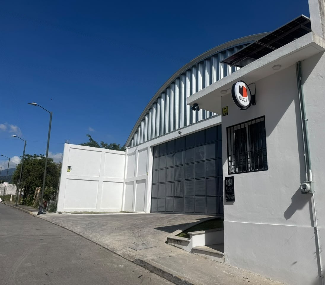Fachada de la planta de BUGA PAPER en Orizaba, Veracruz
